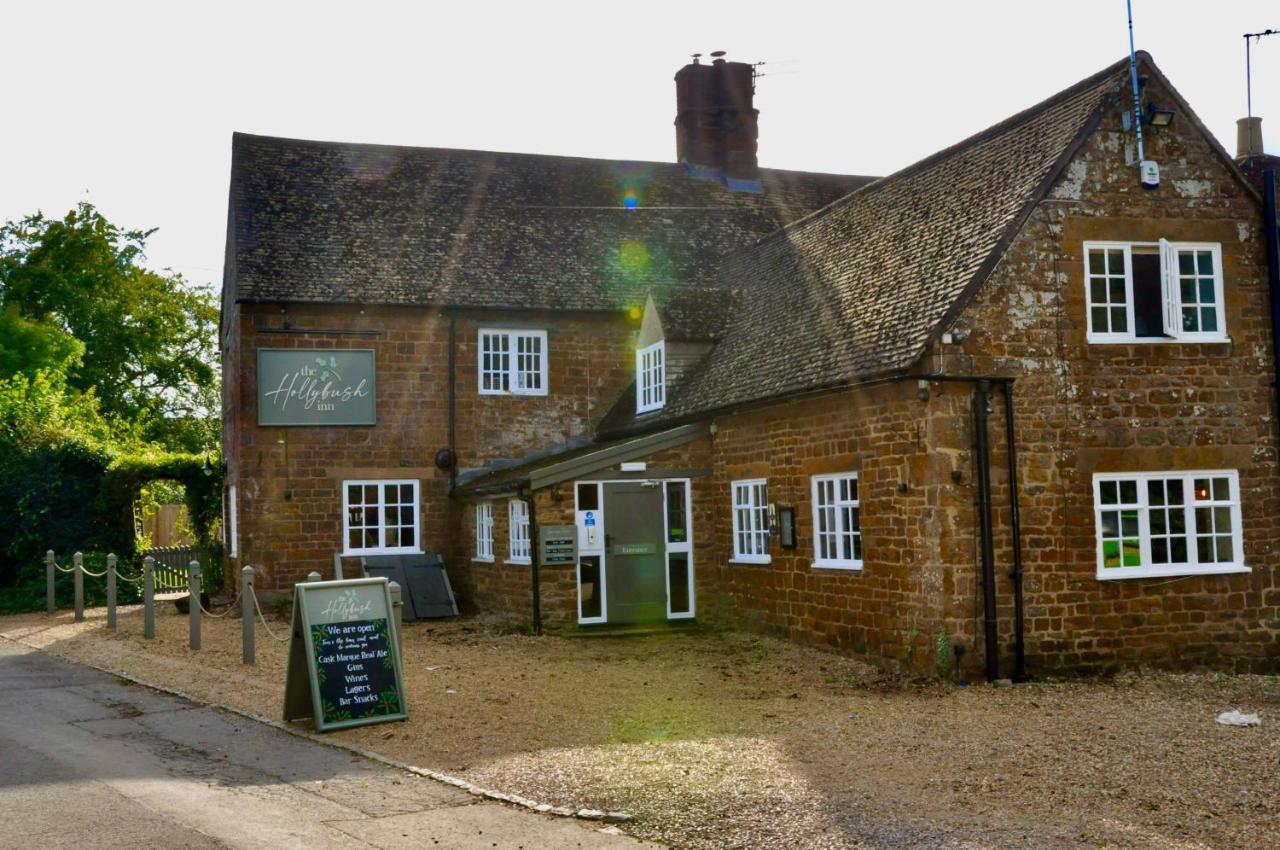 The Hollybush Inn And B&B Priors Marston Exterior foto